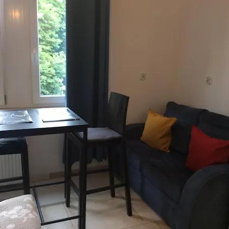 Wislicka & Raclawicka Studio - Adults Only Homestay *